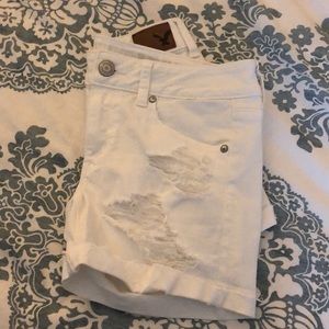 Size 4 American Eagle Distressed White Shorts